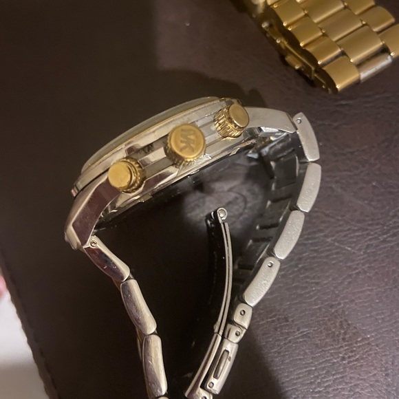 Watches - Picture 7 of 7